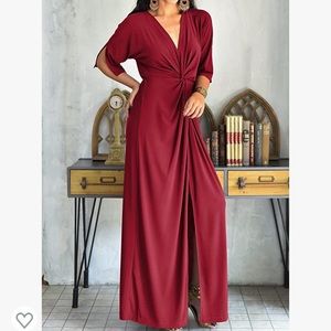 L red Women’s formal gown